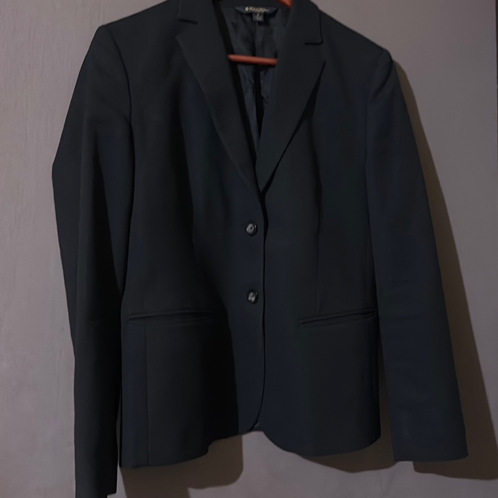 Brooks Brothers Black Sport Coat with Classic Silhouette and Fine Texture